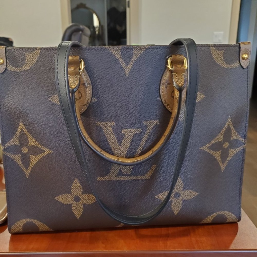 Louis Vuitton on the go tote monogram MM